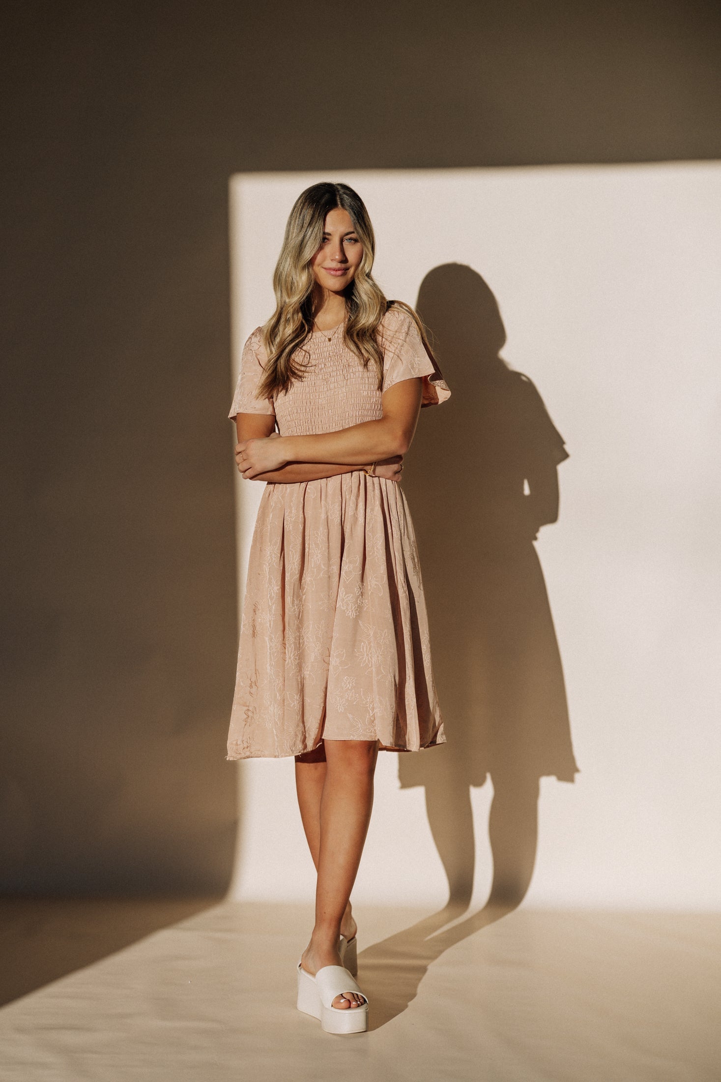Maylee Dress in Apricot