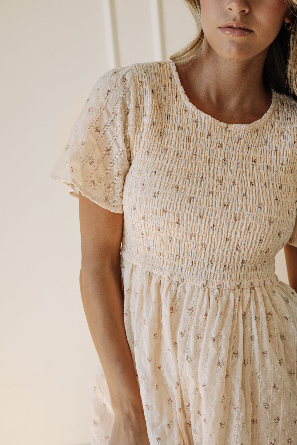 Maylee Dress in Peach