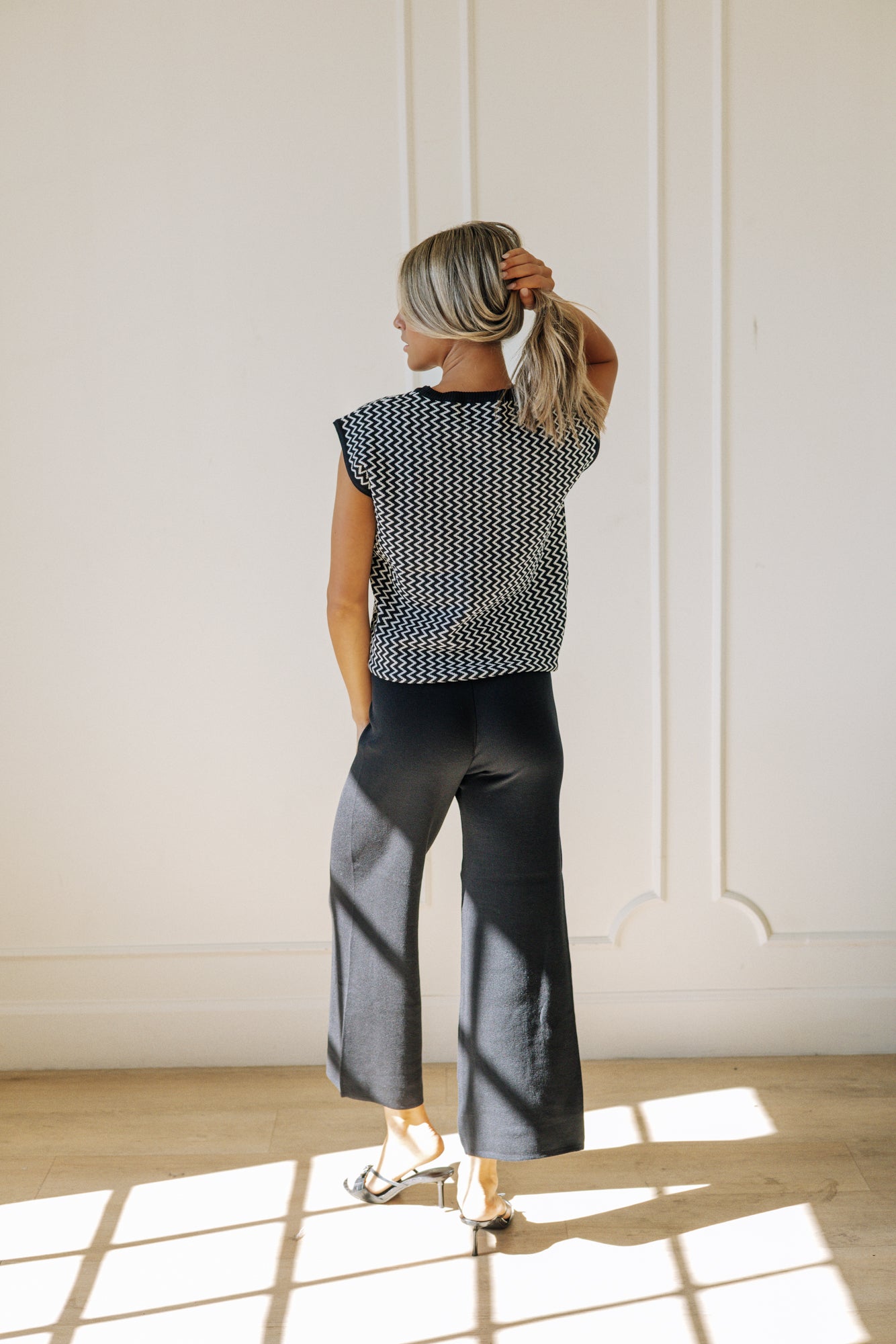 Allie Cap Sleeve & Sweat Set in Black