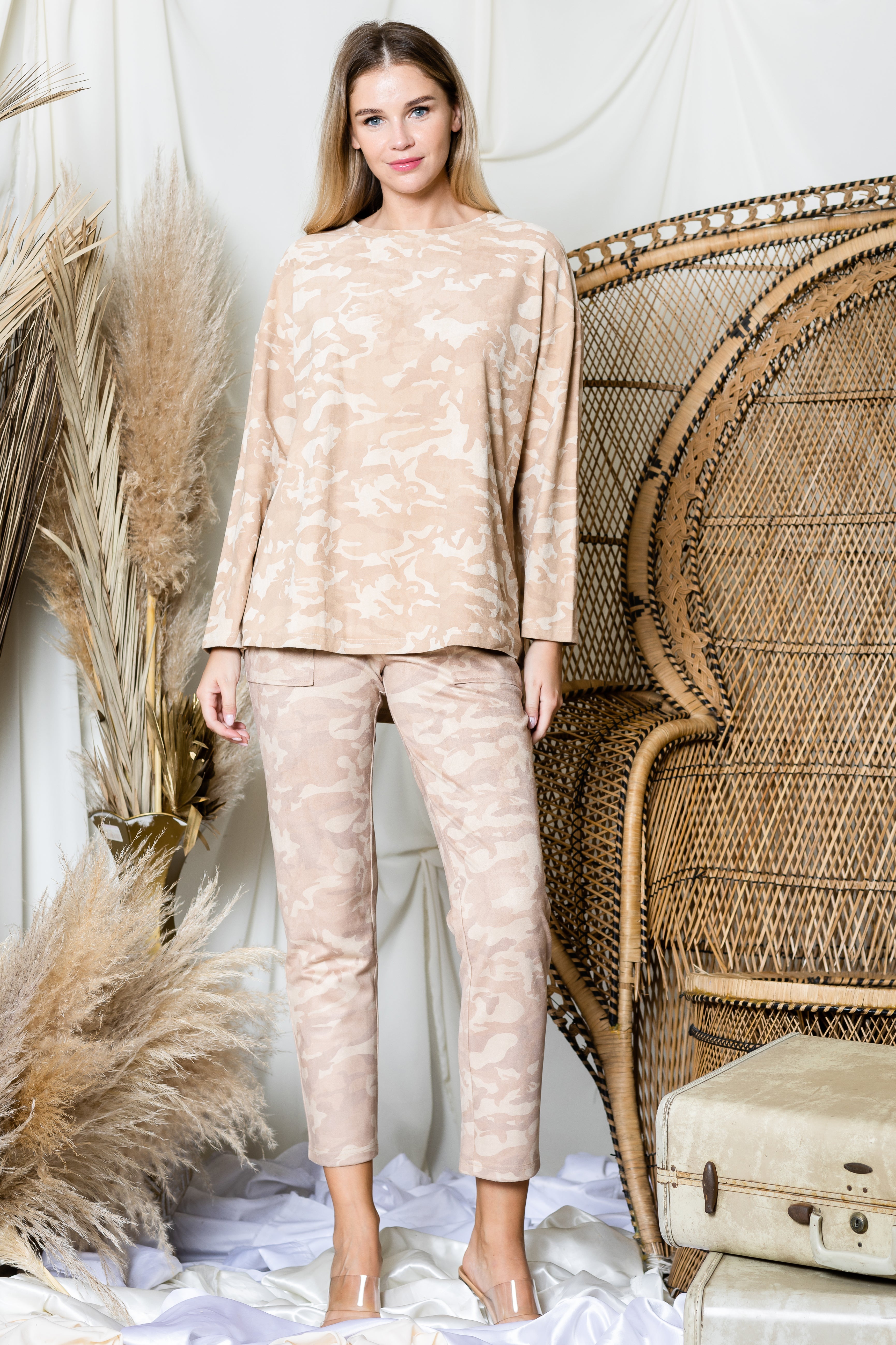 Anna Stretch Suede Camouflage Pant