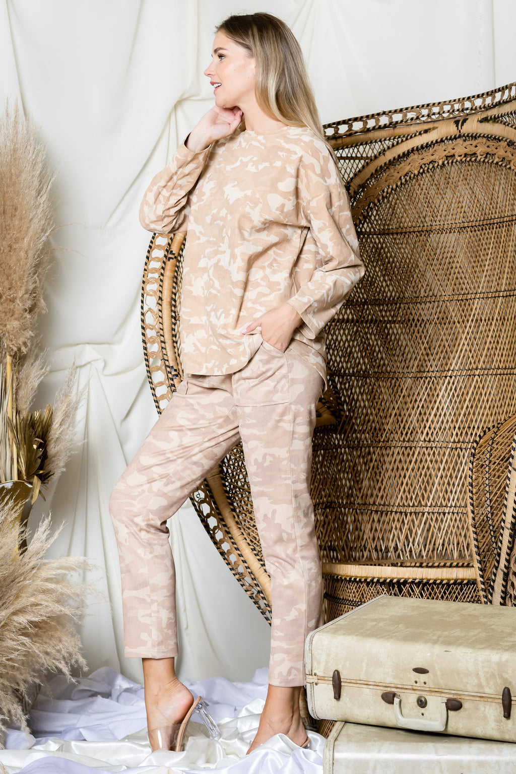 Anna Stretch Suede Camouflage Pant