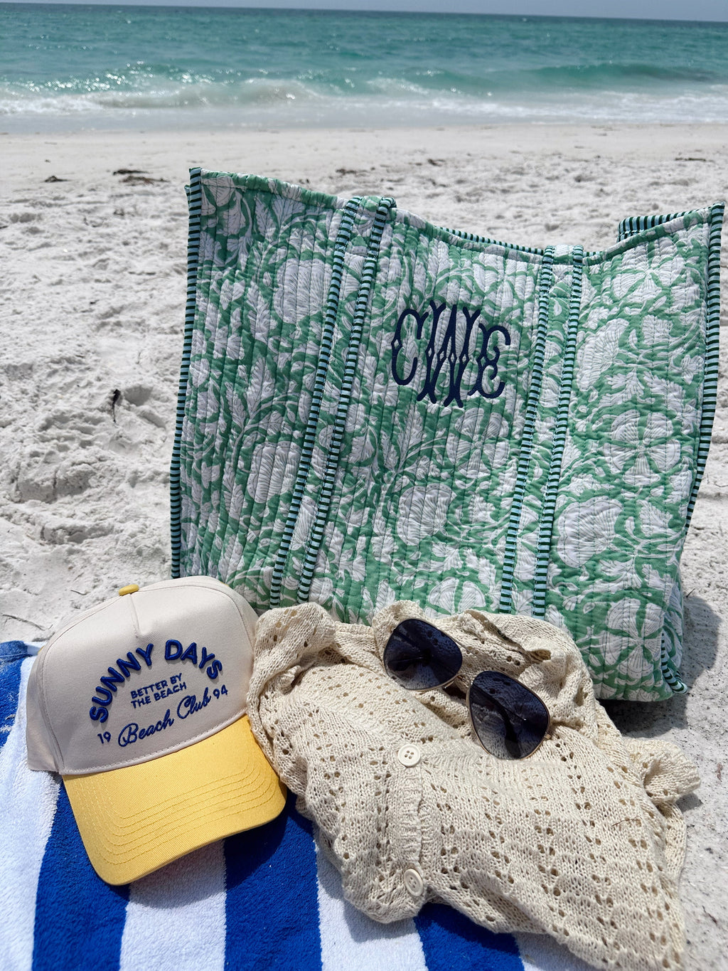 Sunny Days - Yellow Vintage Trucker Hat