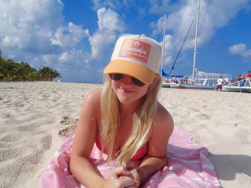 Beachin' - Vintage Trucker Hat