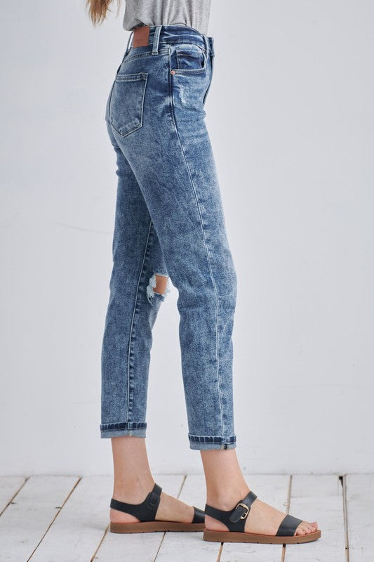 Artemis Vintage |Aubree High Rise Stretch Distressed Mom Jeans